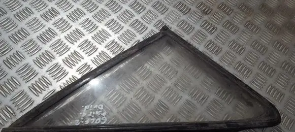 Volkswagen Golf II Front door vent window glass four-door 