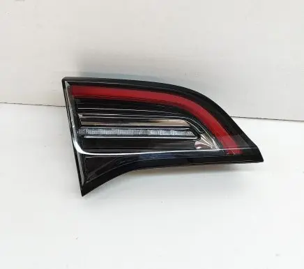 Tesla Model Y Tailgate rear/tail lights 150208800B