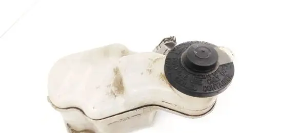 Brake fluid reservoir