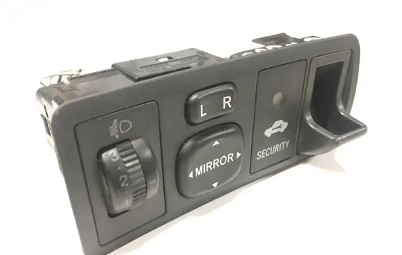 Toyota Corolla E120 E130 Wing mirror switch 183574 777665