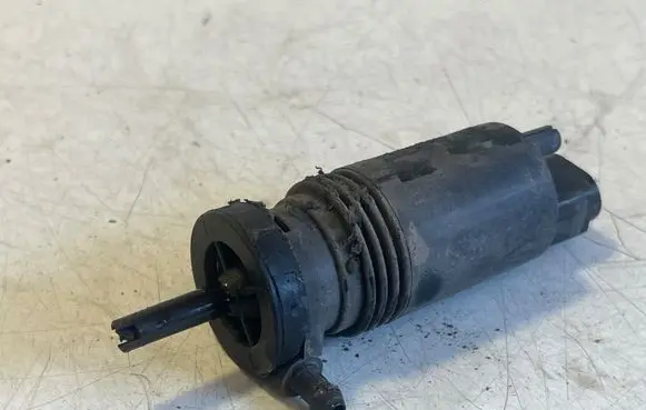 Mercedes-Benz Vito Viano W447 Windscreen/windshield washer pump 1012195