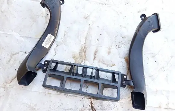 Opel Zafira B Cabin air duct channel 13206043