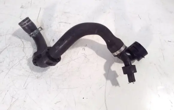Volkswagen Touareg I Engine coolant pipe/hose 7L6122291