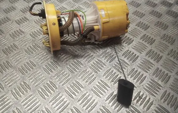 Ford Focus C-MAX Mechanical fuel pump 3M51-9275