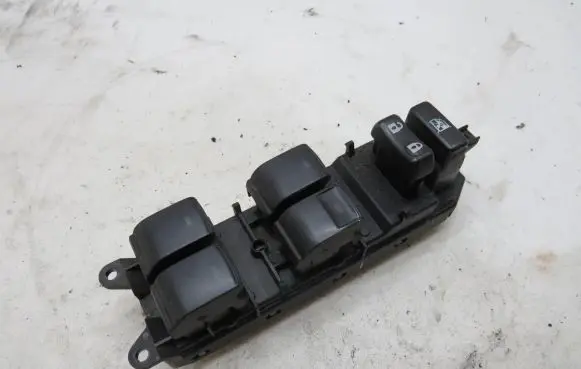 Toyota Auris E180 Electric window control switch