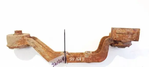 Lexus RX 300 Engine mount bracket
