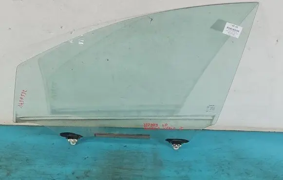 Toyota Corolla Verso E121 Front door window glass four-door IMPRK1437532
