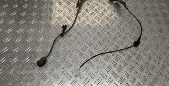 Toyota Avensis T270 Rear ABS sensor wiring 