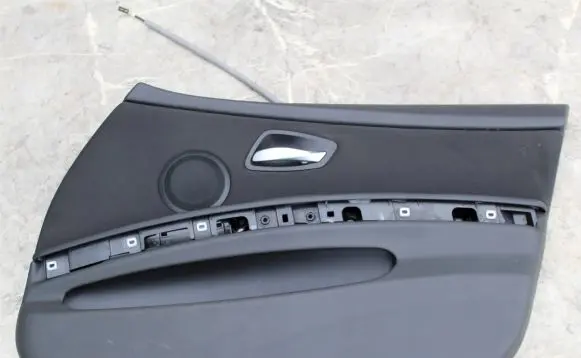 BMW 3 E90 E91 Front door card panel trim