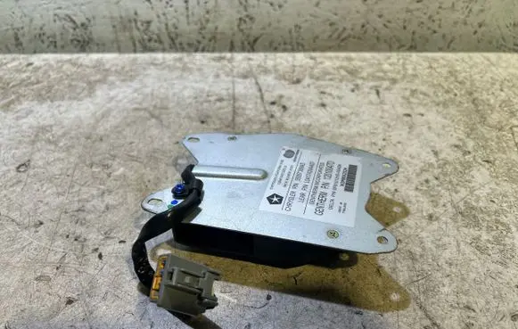 Dodge Challenger Front door blower motor 55057389AD 12010047D L0417424AA07