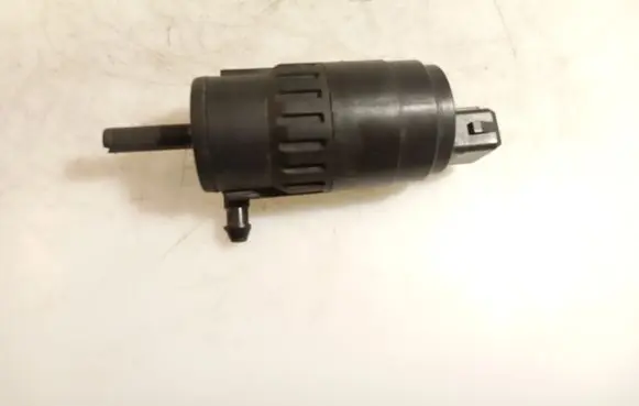Peugeot Boxer Windscreen/windshield washer pump D283209