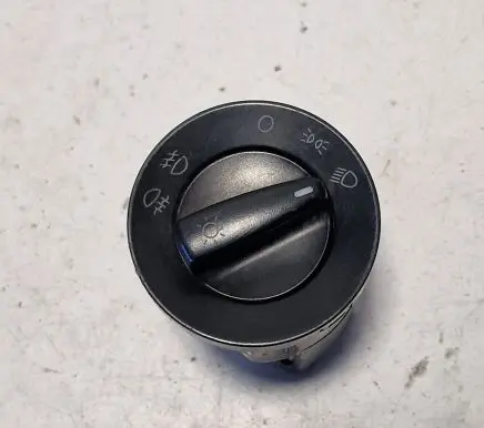 Volkswagen PASSAT B5 Light switch 1U0941531D K1754V