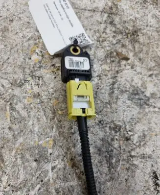 Toyota Auris 150 Airbag deployment crash/impact sensor 8983102060