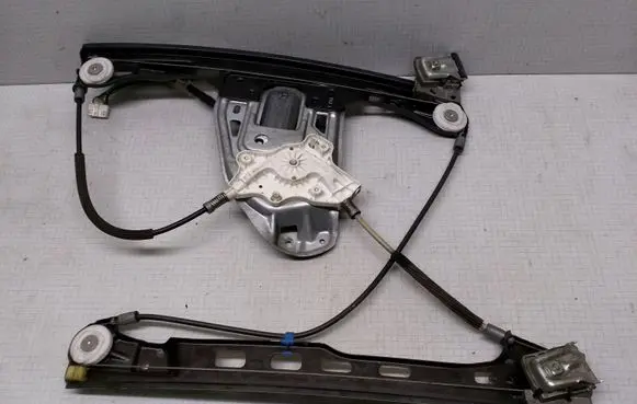 Mercedes-Benz C W203 Front door window regulator with motor A2118201842