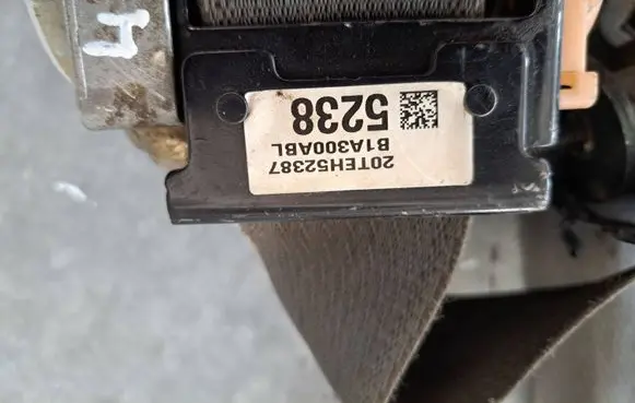 Toyota Aygo AB40 Third row seat belt B1A300ABL 20TEH52387 5238