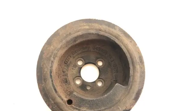 Volkswagen Polo Crankshaft pulley 045105243