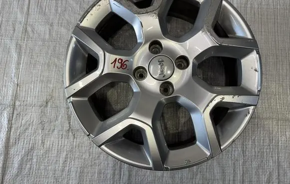 Jeep Avenger R19 alloy rim 52197382