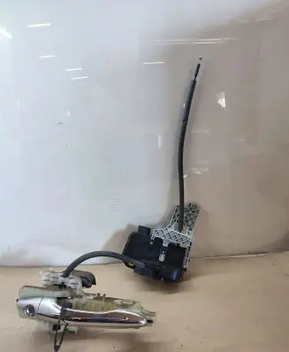 KIA Sportage Front door lock 813203U020