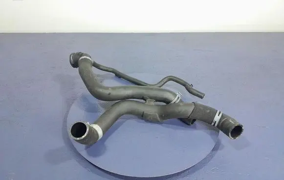 Skoda Octavia 985 Engine coolant pipe/hose 5Q0122291DG