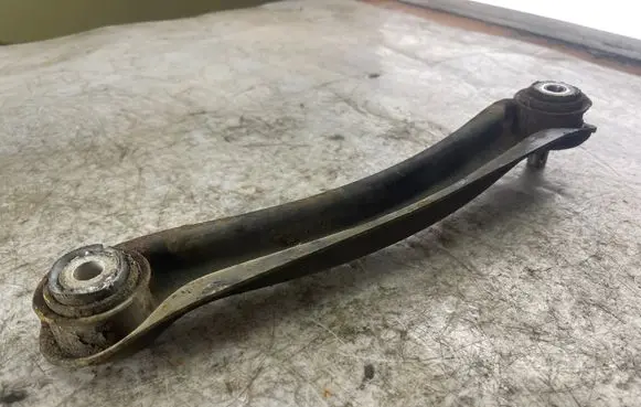 Mercedes-Benz E W210 Rear control arm