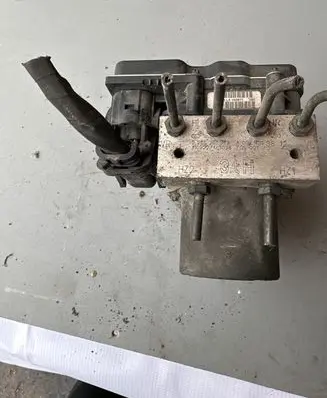 Mercedes-Benz Sprinter W901 W902 W903 W904 ABS Pump 0265251369