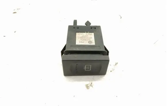 Volkswagen PASSAT B5.5 Windscreen/window heater switch 3B0959621C