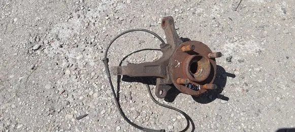 Nissan Micra Front wheel hub