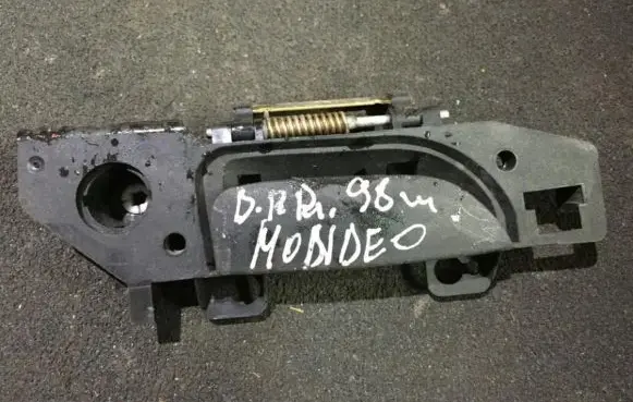 Ford Mondeo MK II Front door exterior handle