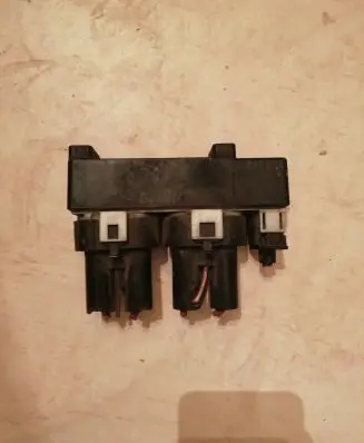 Ford Galaxy Glow plug pre-heat relay 95VW8C616AA