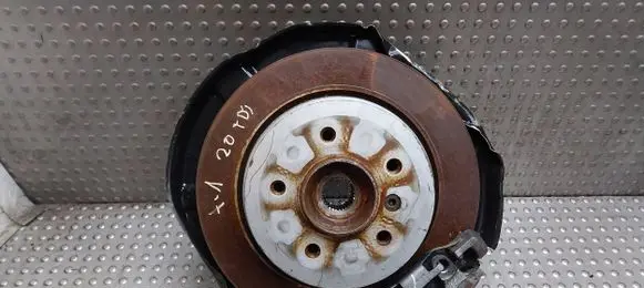 Rear wheel hub spindle/knuckle