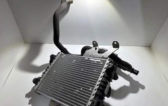 Audi A8 S8 D4 4H Coolant radiator 8K0121212B