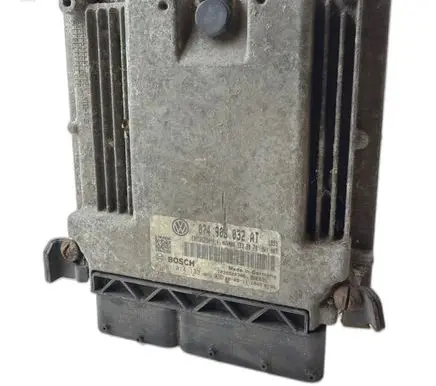 Volkswagen Crafter Engine control unit/module 074906032AT 0281014133 EDC16CP34