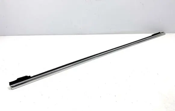 Ford Kuga I Front door glass trim molding 8V41S20562B 8V41S20562