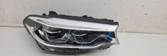 BMW 5 G30 G31 G38 Headlight/headlamp 8499122 EC8697