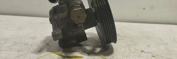 Volkswagen PASSAT B5 Power steering pump