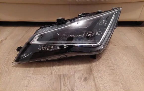 Seat Leon (5F) Headlight/headlamp 5F1941007E
