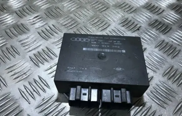 Audi A8 S8 D2 4D Parking PDC control unit/module 4d0919283 601711