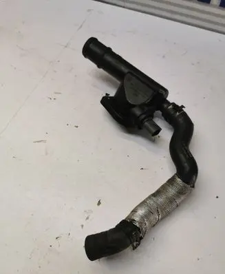 Volkswagen PASSAT B6 Engine coolant pipe/hose 03G121132 PA66GF30