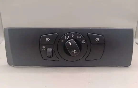 BMW 5 E60 E61 Light switch 692525202 3328020100