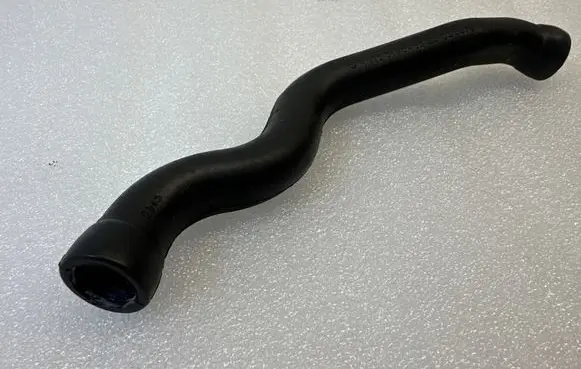 Mercedes-Benz CLK A209 C209 Breather/breather pipe/hose A1120180482