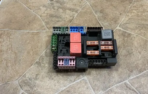 Mercedes-Benz E W213 Fuse module A2139068701