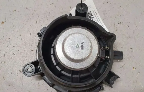 Volvo V50 Front door speaker 30752084