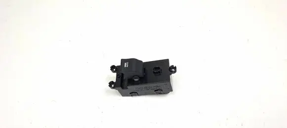 Hyundai i40 Electric window control switch 935803Z050 39R5251000 20121017