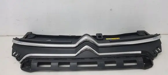 Citroen C3 Front bumper upper radiator grill 9833503480