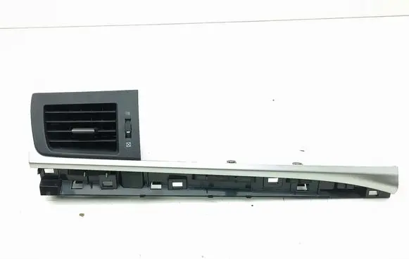 Lexus CT 200H Dashboard side air vent grill/cover trim 5566076020 5566176040 5568776020