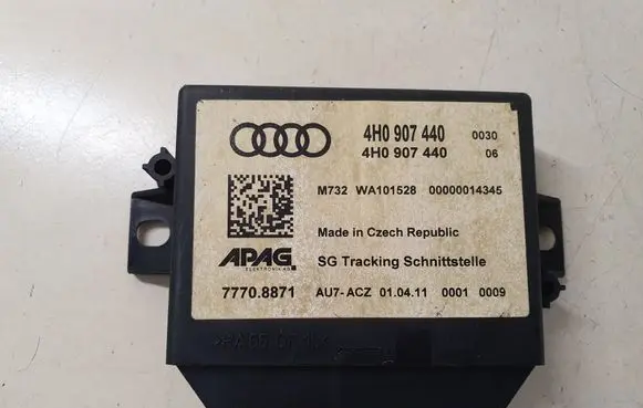 Audi A8 S8 D4 4H SOS control module 4H0907440