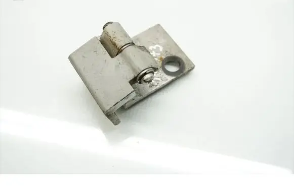 BMW X5 E53 Front door upper hinge 8265149