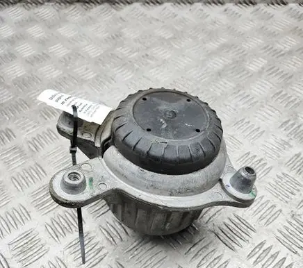 Mercedes-Benz E W238 Engine mount bracket A2382400300