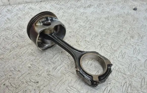 Mercedes-Benz GLE (W166 - C292) Piston with connecting rod 9325N