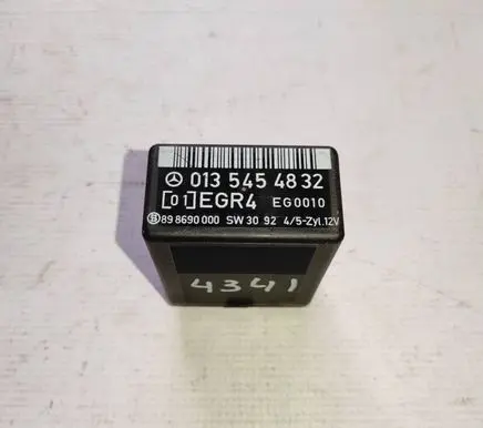 Mercedes-Benz Sprinter W901 W902 W903 W904 Other relay 0135454832 898690000 EG0010